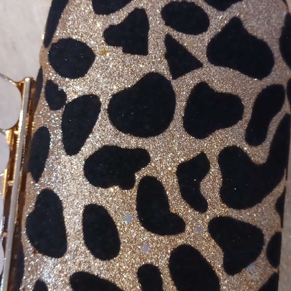 Unique Black/Shimmery Gold Clutch - Picture 7 of 9